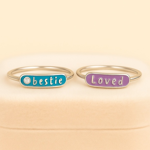 💗 “loved” & “bestie” rings - Picture 2 of 7